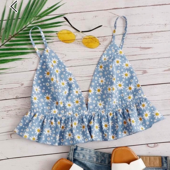 🌈 Floral crop top - Picture 2 of 4